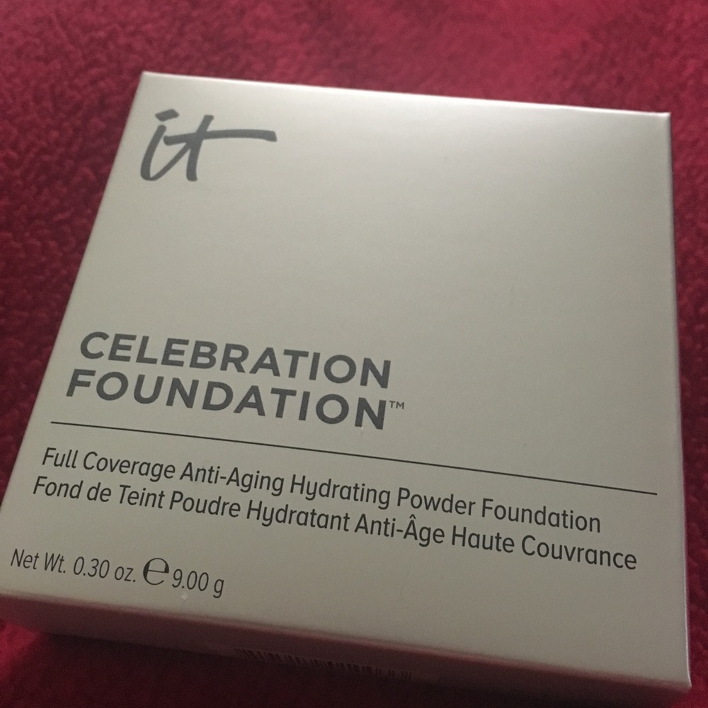 It Cosmetics Celebration Foundation